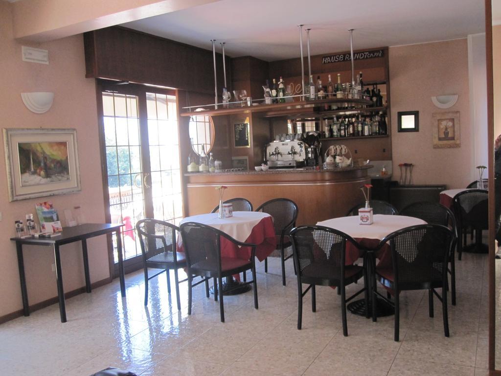 Hotel Benacus باردولينو المظهر الخارجي الصورة