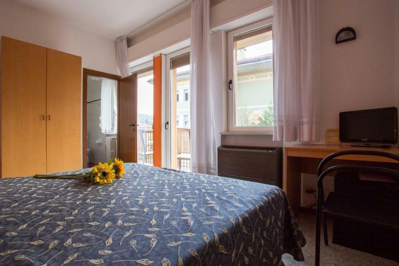 Hotel Benacus باردولينو المظهر الخارجي الصورة